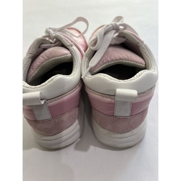 CHANEL Suede Calfskin Sneakers in Pale Pink - Picture 4 of 7